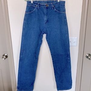 33x34 Wrangler jeans. Great condition. W pockets.